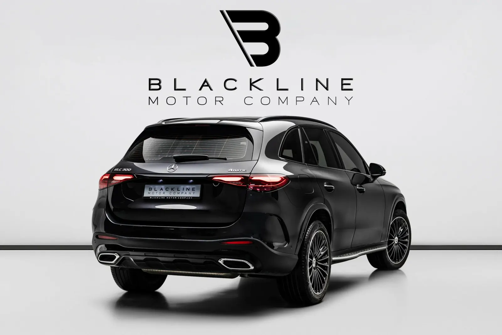 2024 Mercedes-Benz GLC 300 4Matic photo 4