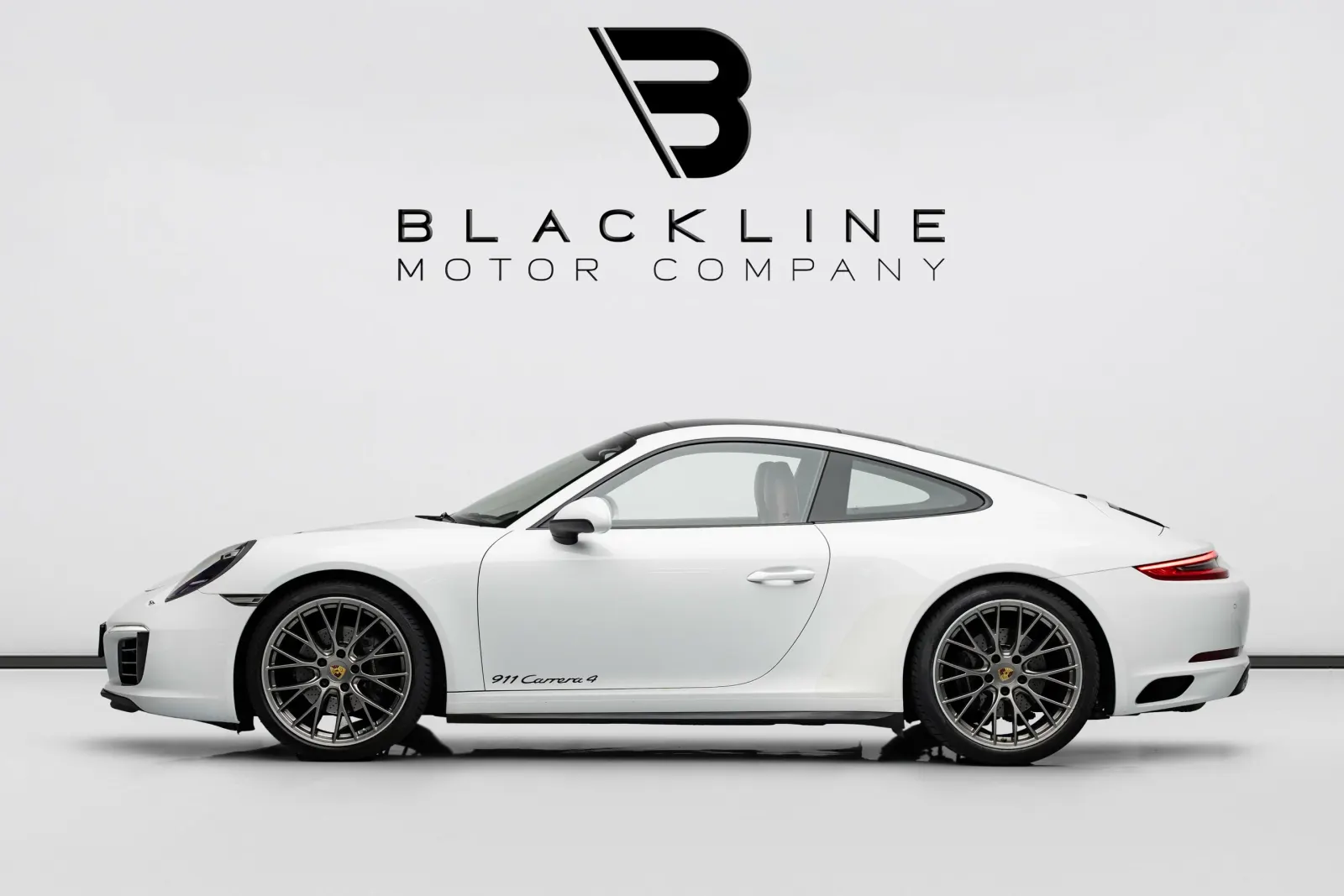 2017 Porsche 911 Carrera 4 photo 4