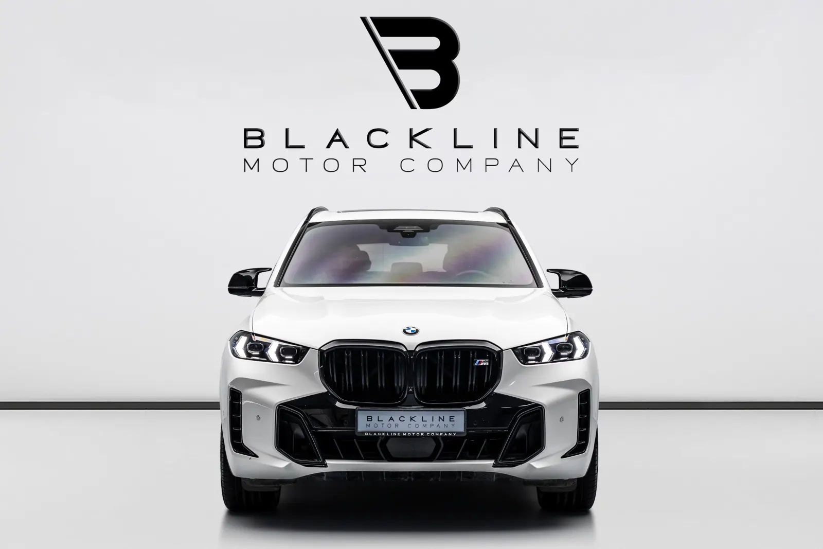 2024 BMW X5 M60i photo 3