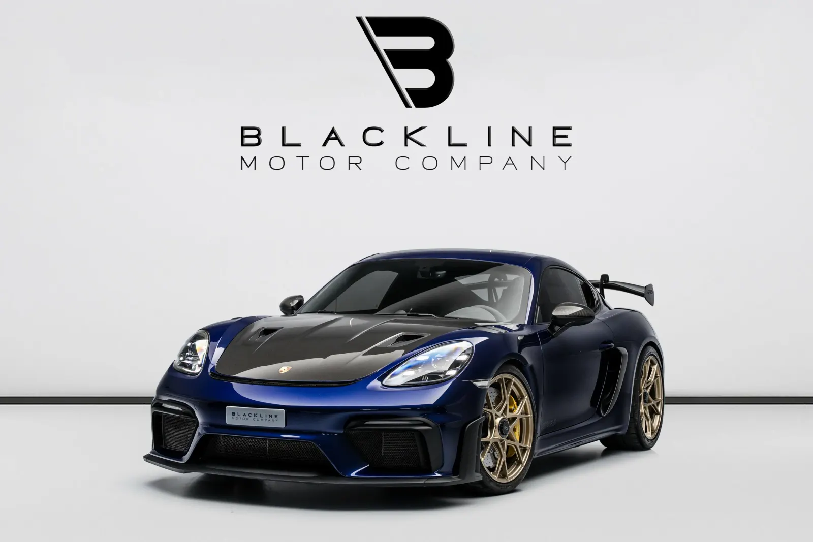 2024 Porsche GT4 RS photo 2