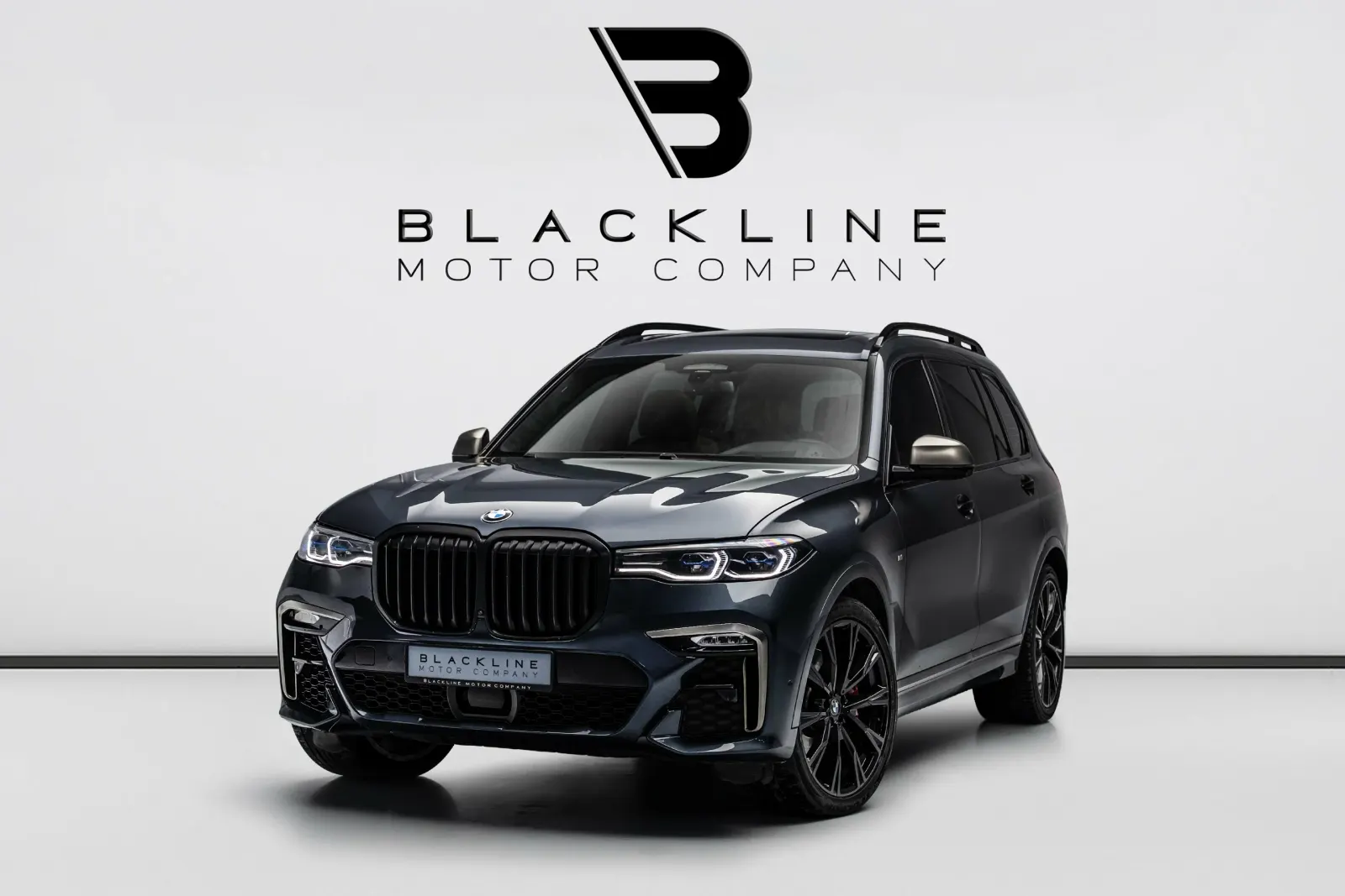 2022 BMW x7 M50I