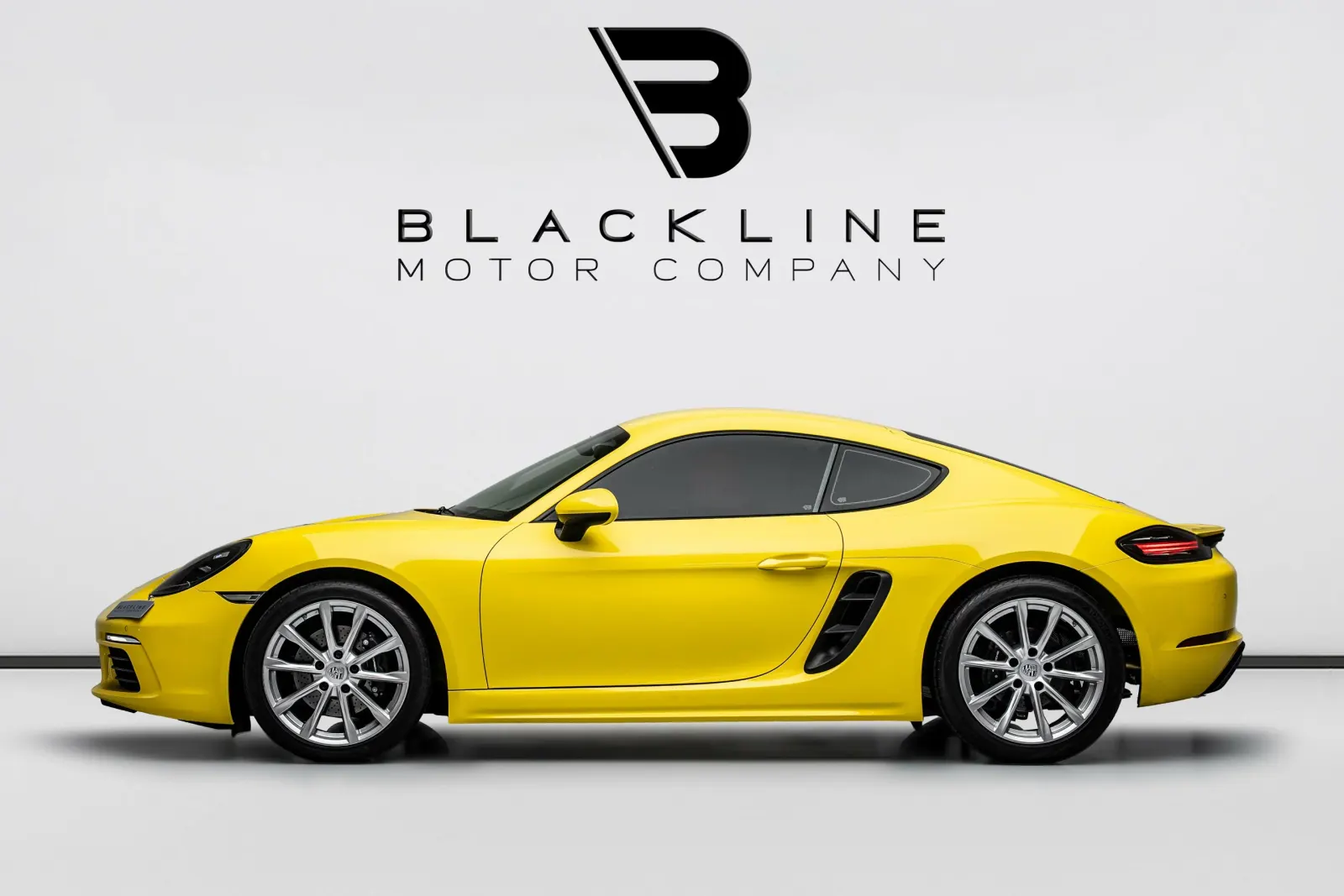 2024 Porsche 718 Cayman photo 6