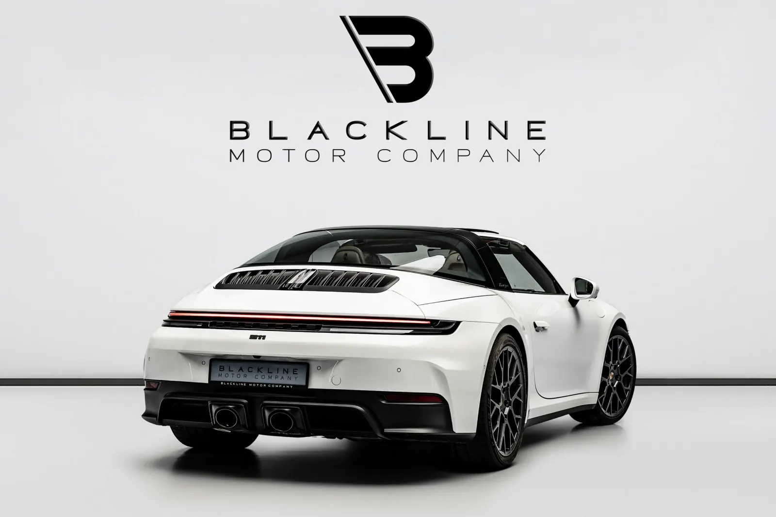 2025 Porsche 911 Targa 4 GTS photo 5