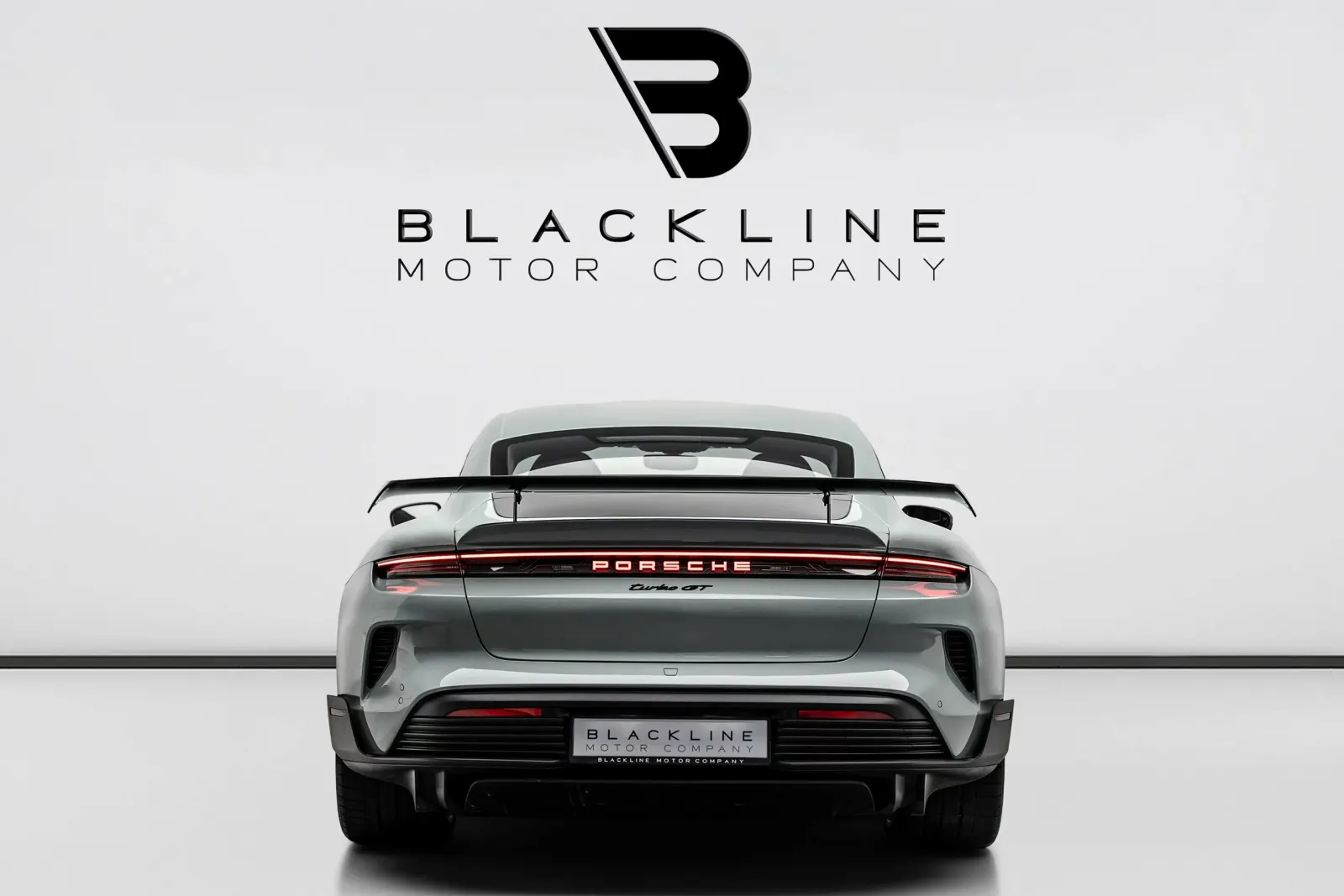 2025 Porsche Taycan Turbo GT photo 5