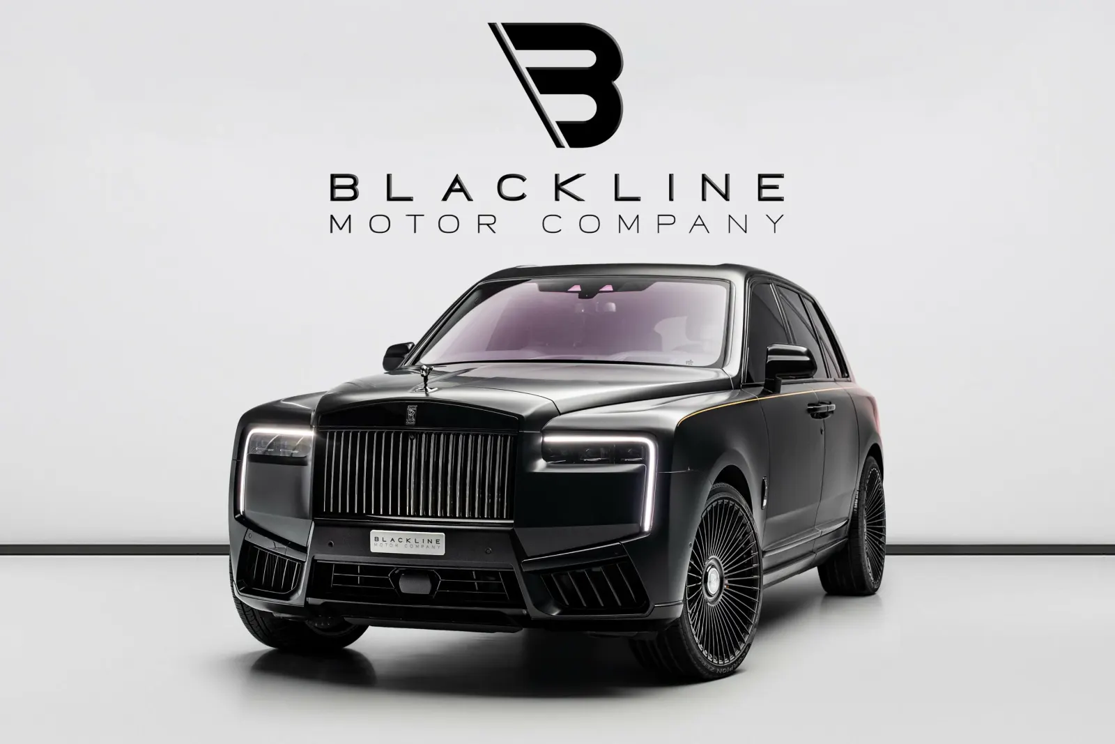 2022 Rolls-Royce Cullinan Black Badge photo 2