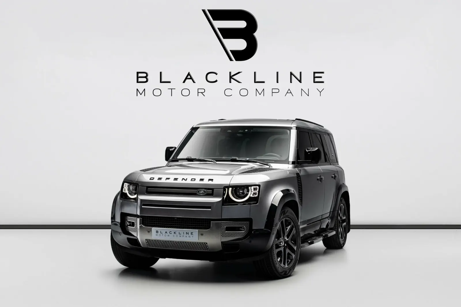 2023 Land Rover Defender 110 SE P400 photo 2