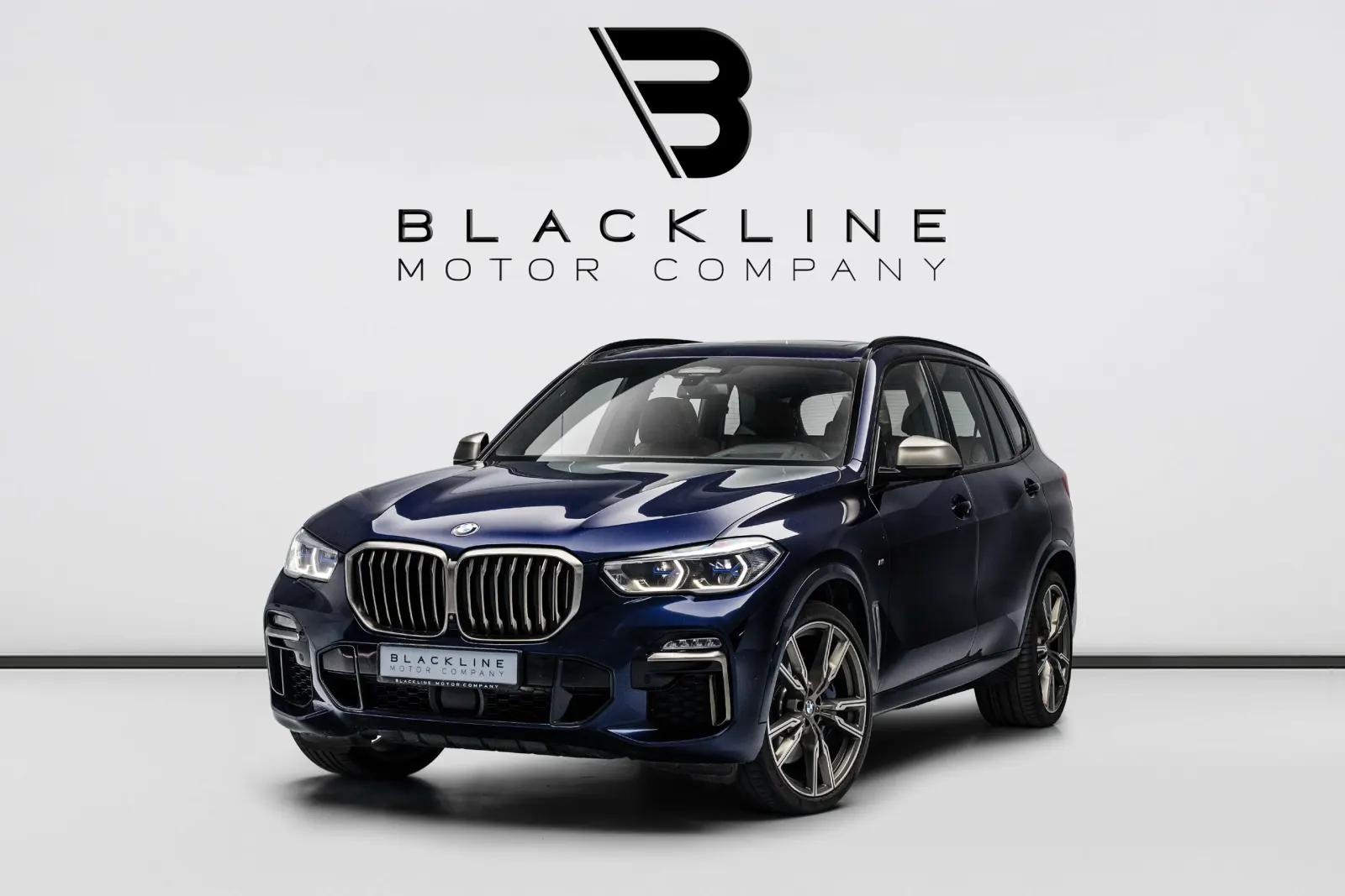 2021 BMW X5 M50i photo 2