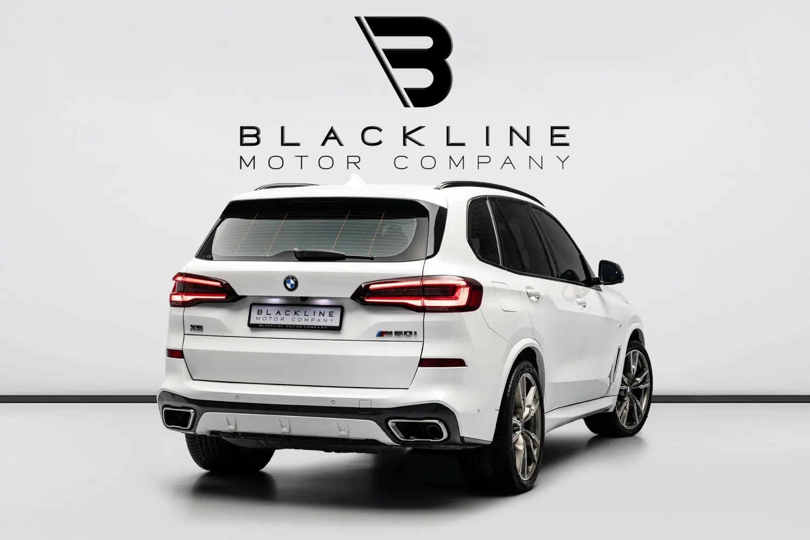 2022 BMW X5 M50i photo 5