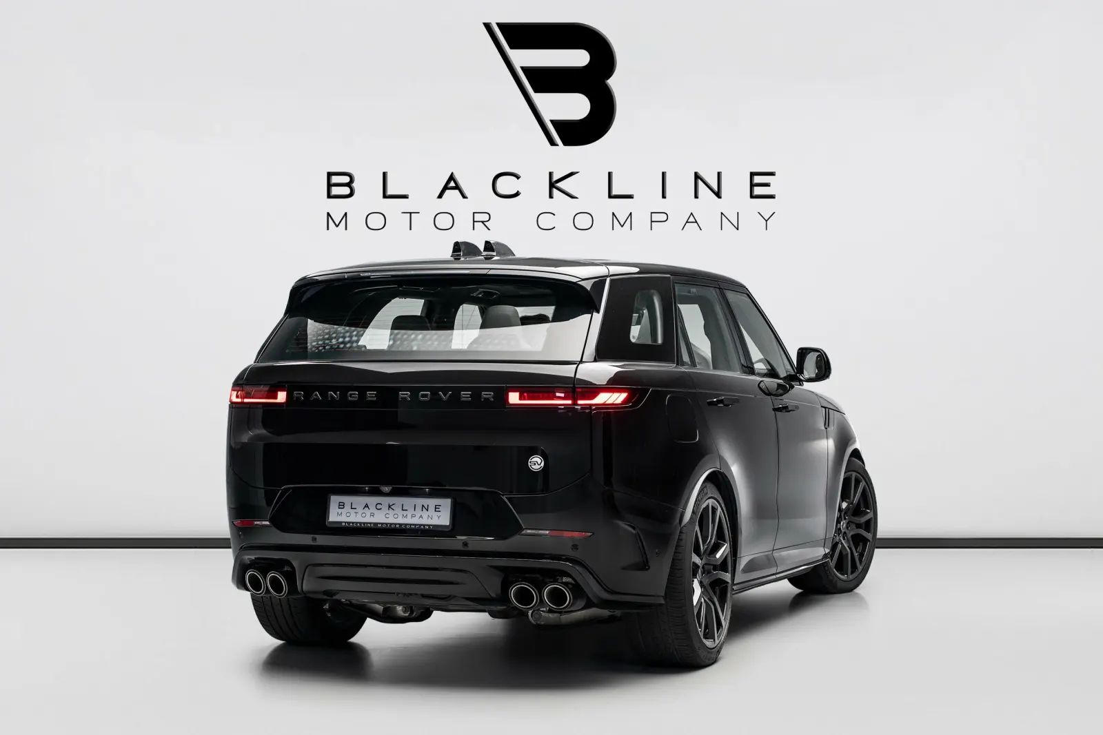 2024 Land Rover Range Rover SV photo 5