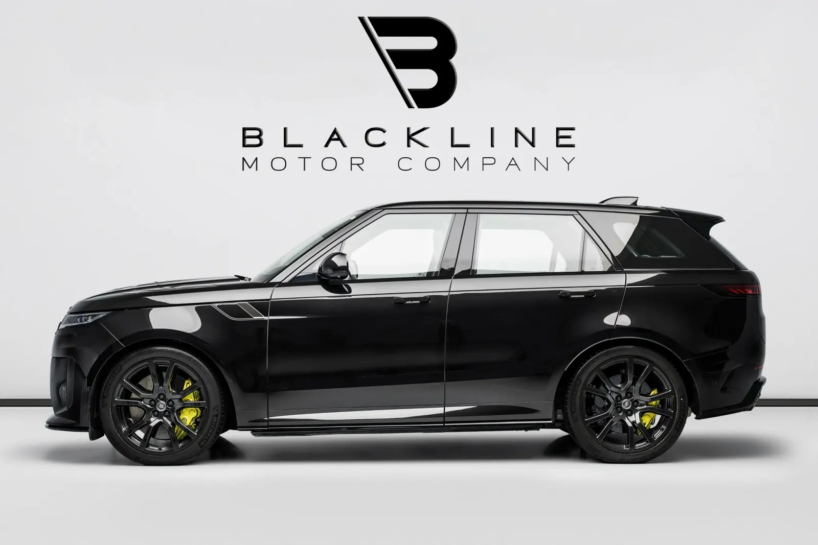 2024 Land Rover Range Rover SV photo 6