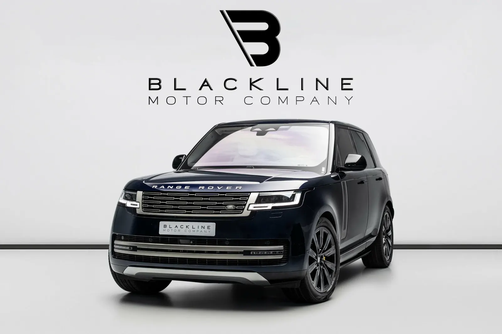 2023 Land Rover Range Rover Vogue HSE photo 2