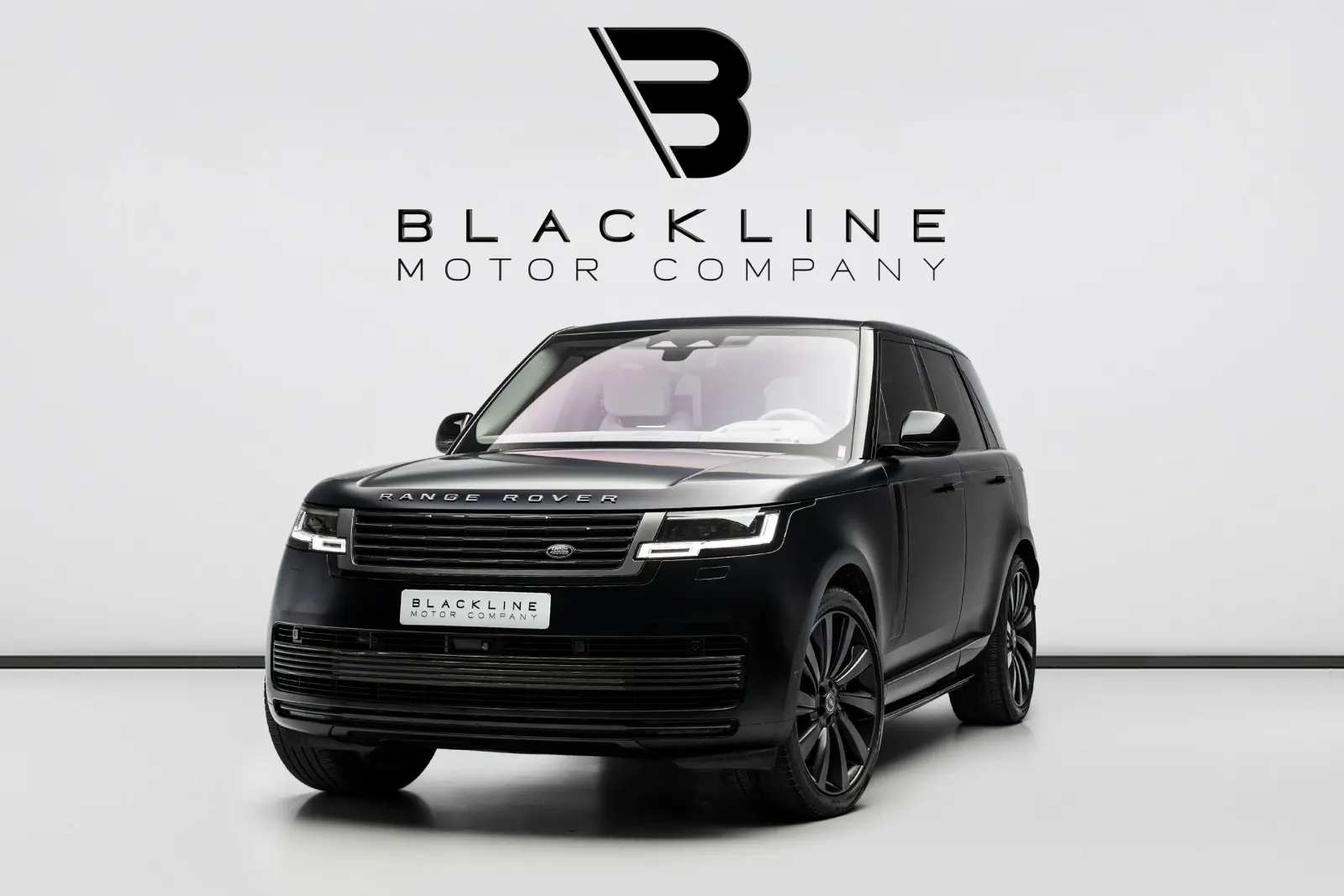 2023 Land Rover Range Rover SV photo 2