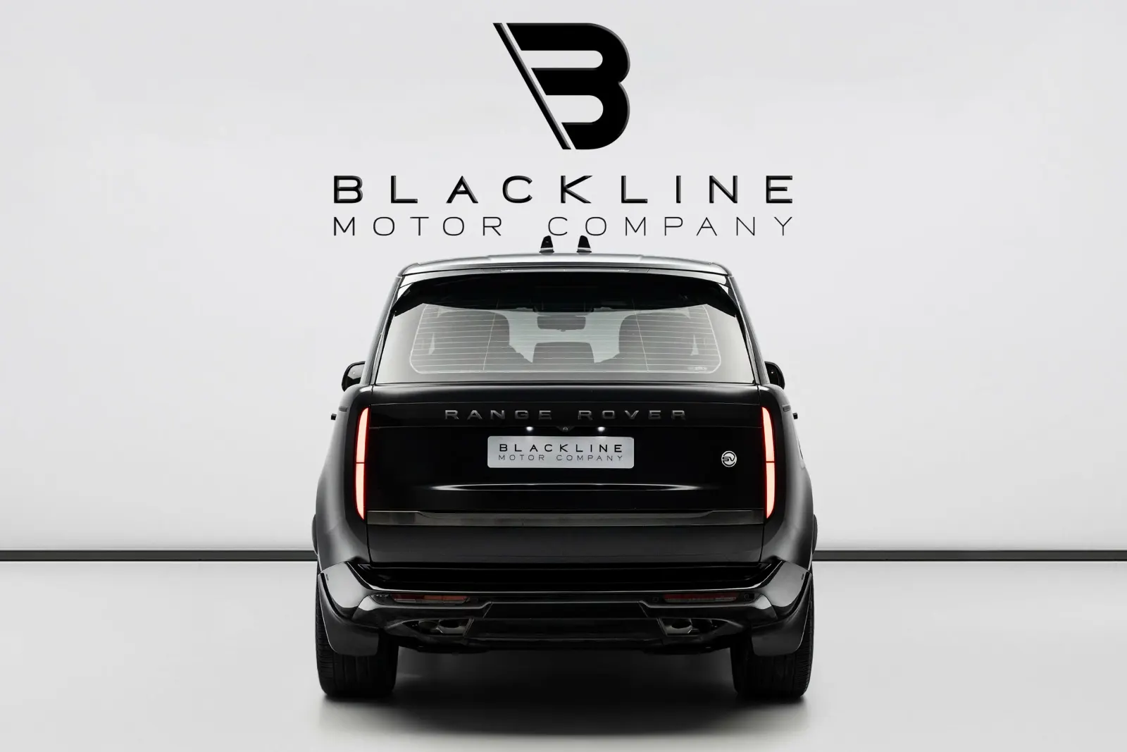 2023 Land Rover Range Rover SV photo 4