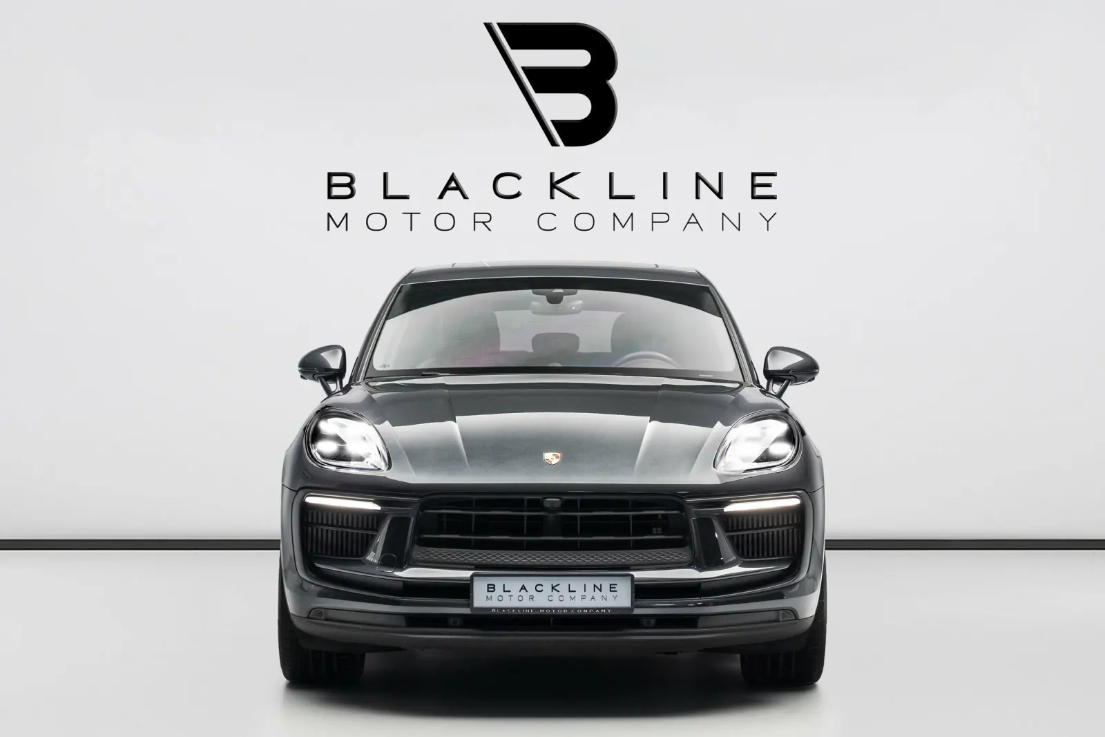 2023 Porsche Macan S photo 3