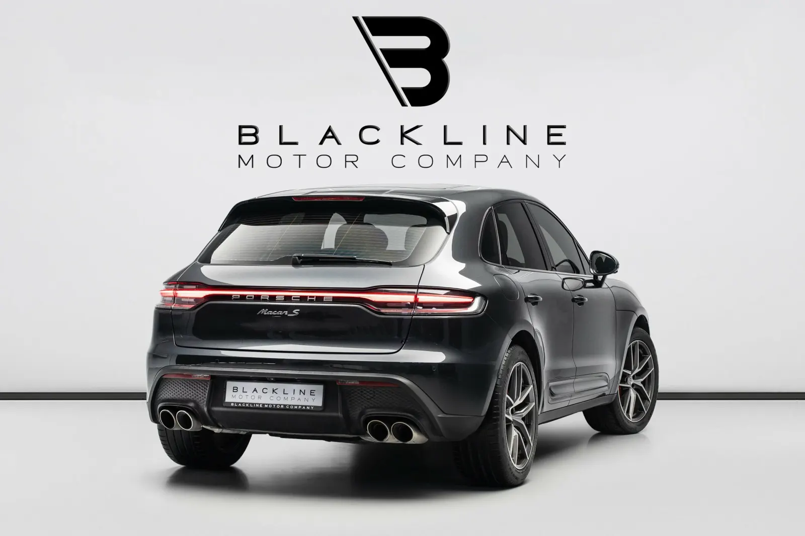2023 Porsche Macan S photo 5