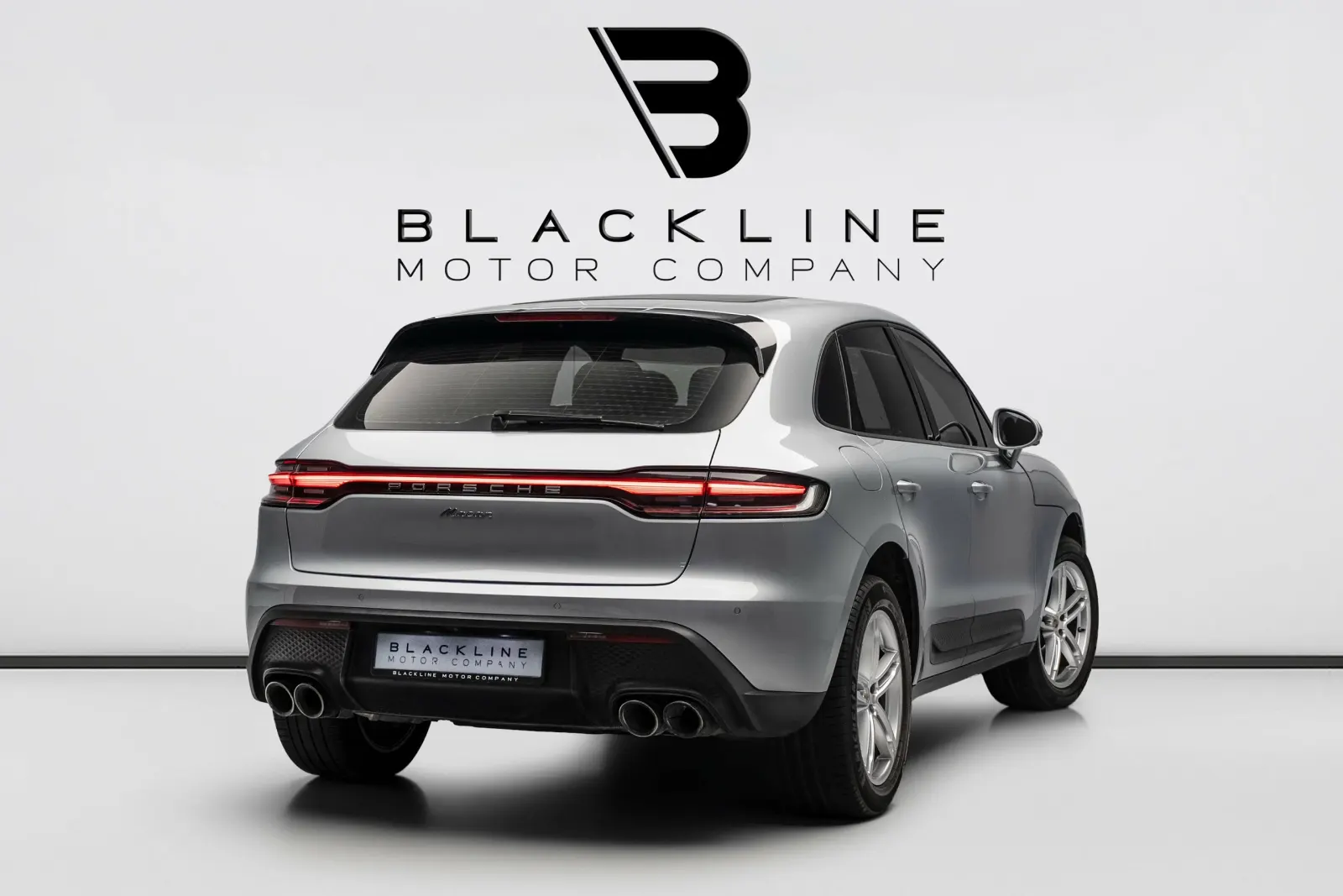 2023 Porsche Macan photo 5
