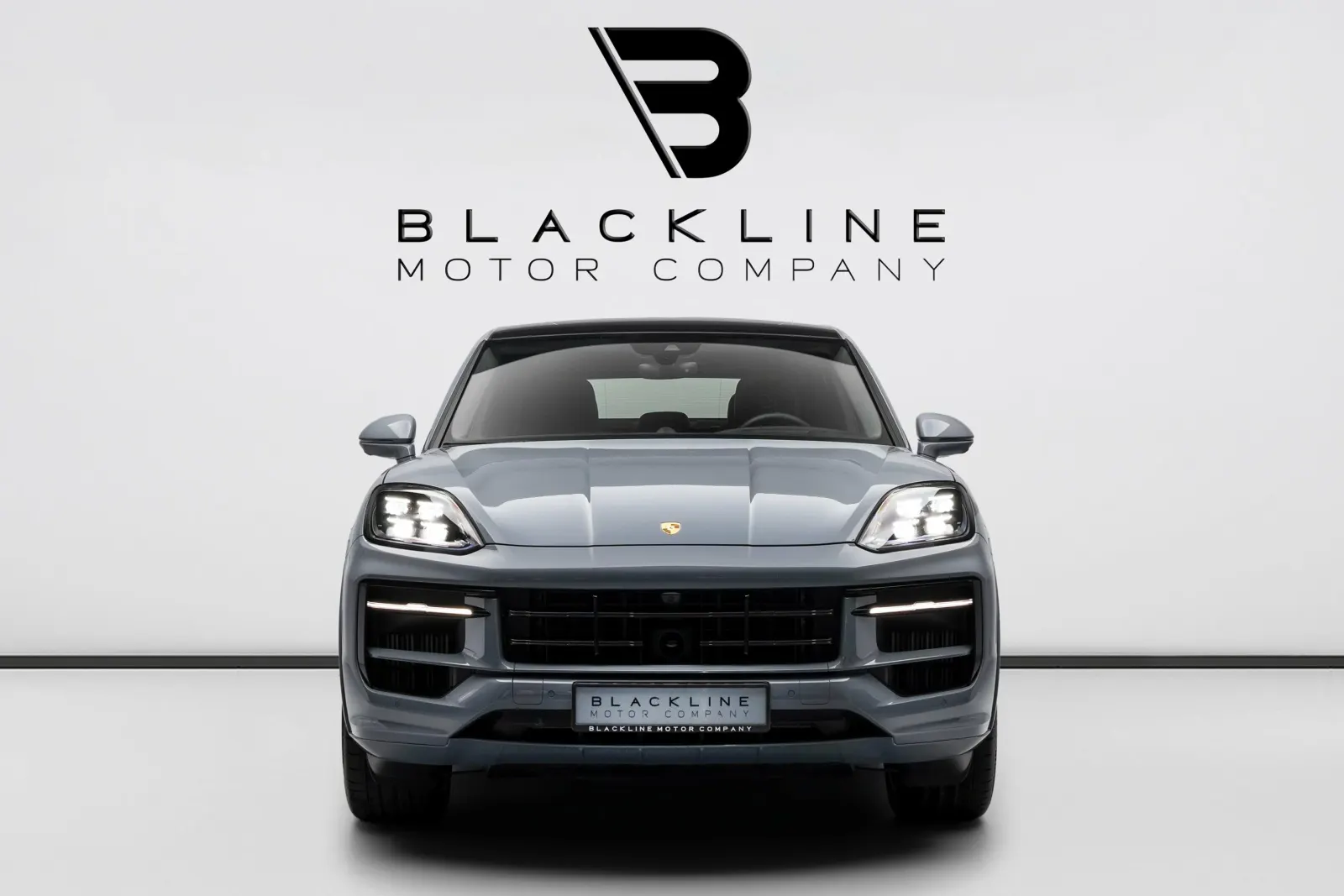 2025 Porsche Cayenne GTS Coupe photo 3