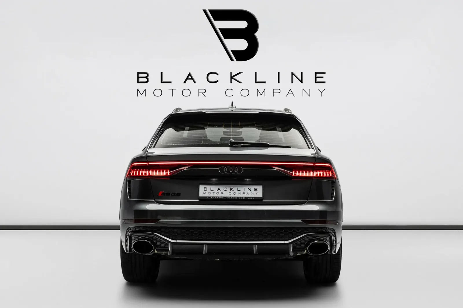2023 Audi RS Q8 photo 4