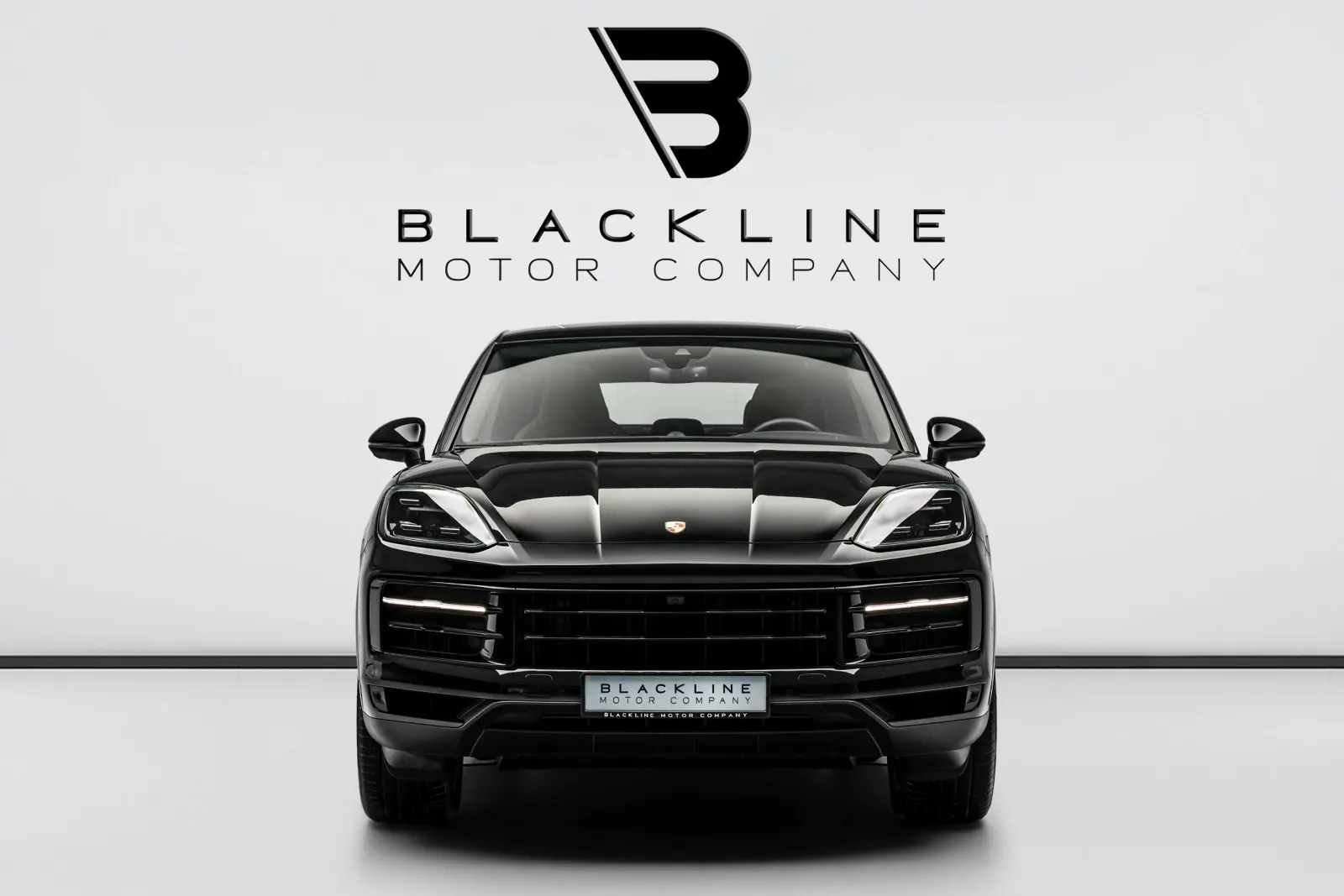 2025 Porsche Cayenne Coupe photo 3