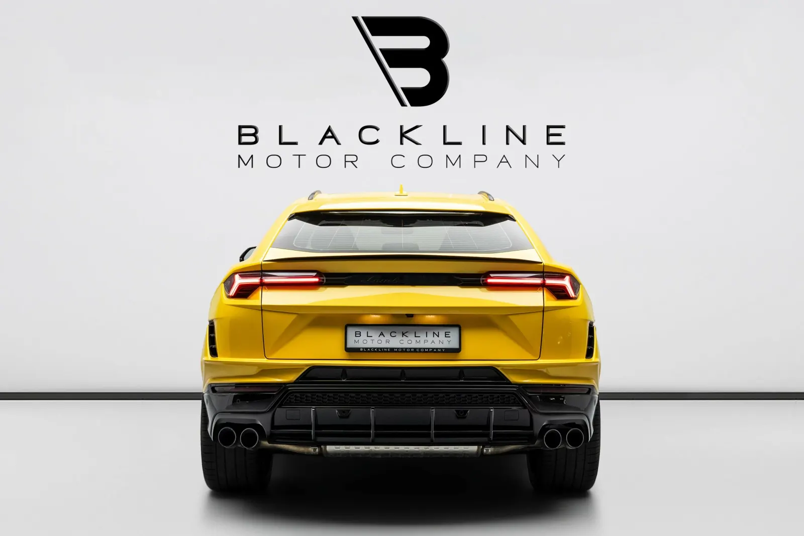 2023 Lamborghini Urus S photo 5