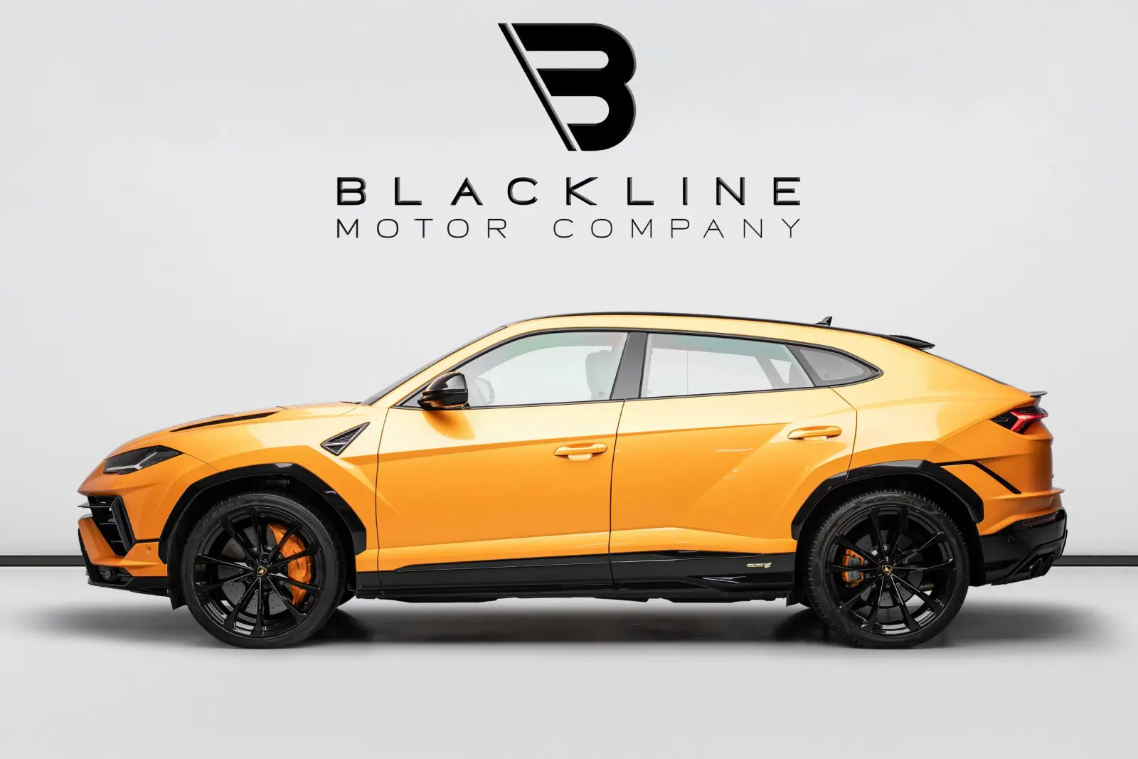 2024 Lamborghini Urus S photo 4