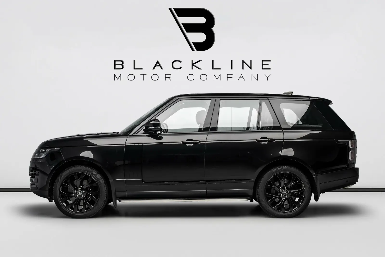 2018 Land Rover Range Rover Vogue SE photo 6