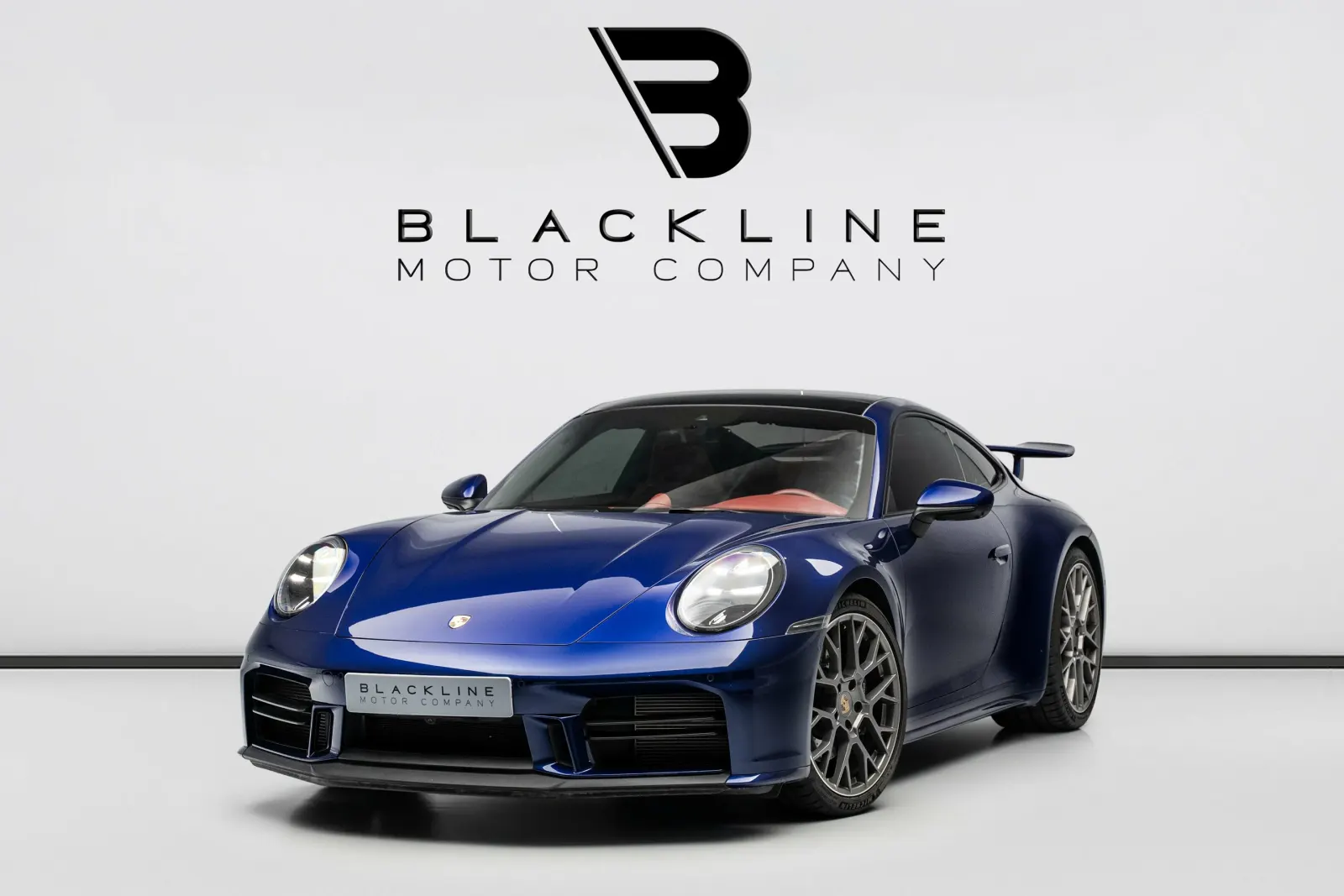 2025 Porsche 911 Carrera photo 2