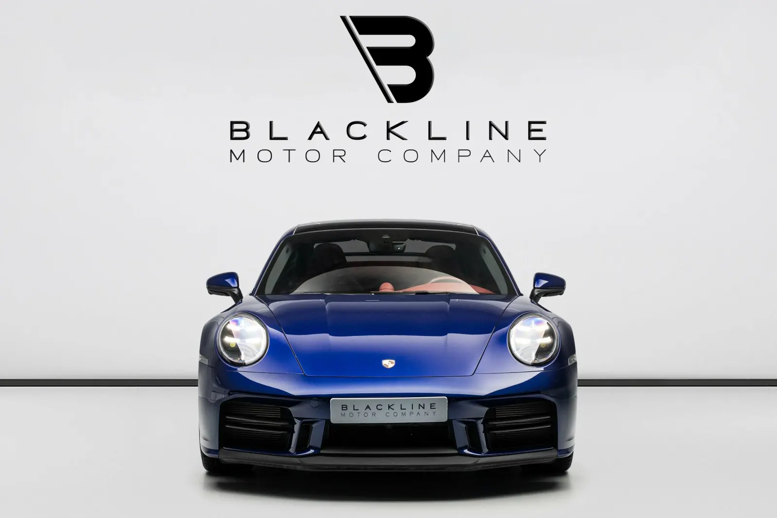 2025 Porsche 911 Carrera photo 3
