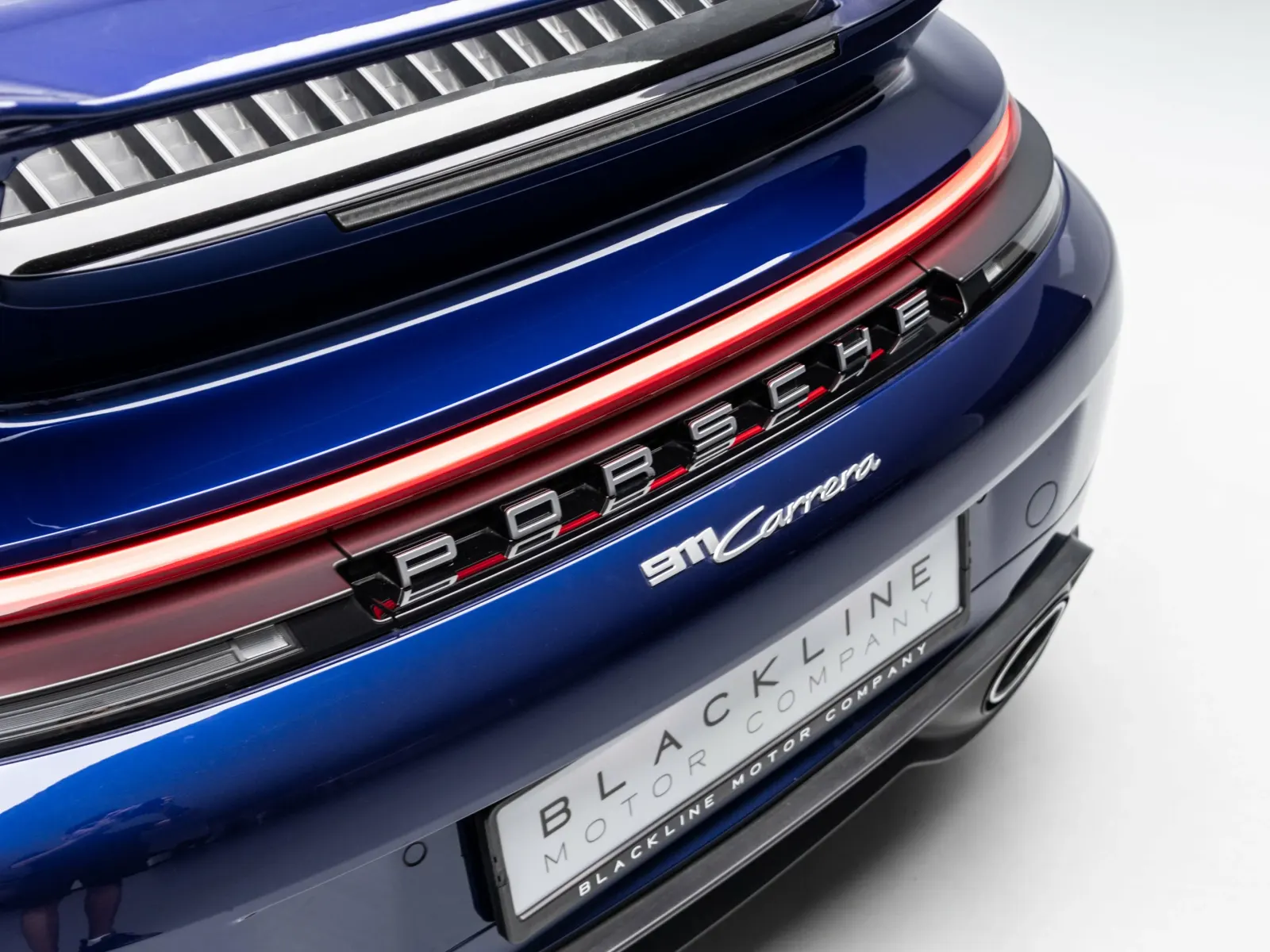 2025 Porsche 911 Carrera photo 6
