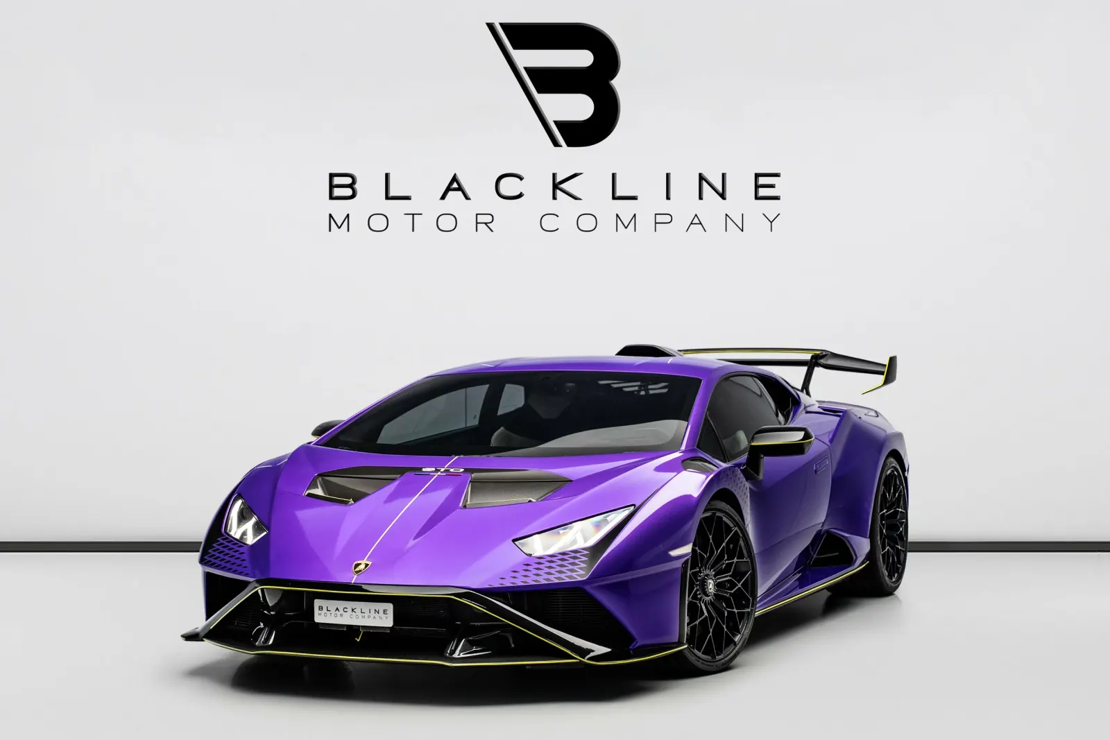 2023 Lamborghini Huracan STO