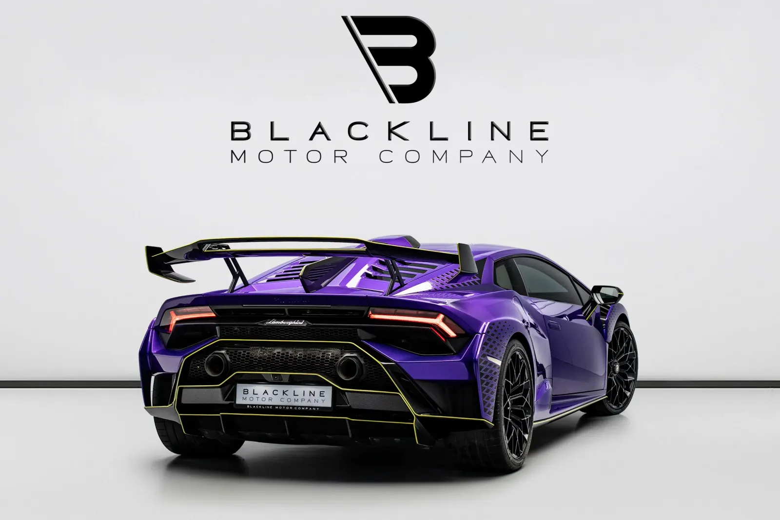 2023 Lamborghini Huracan STO photo 5