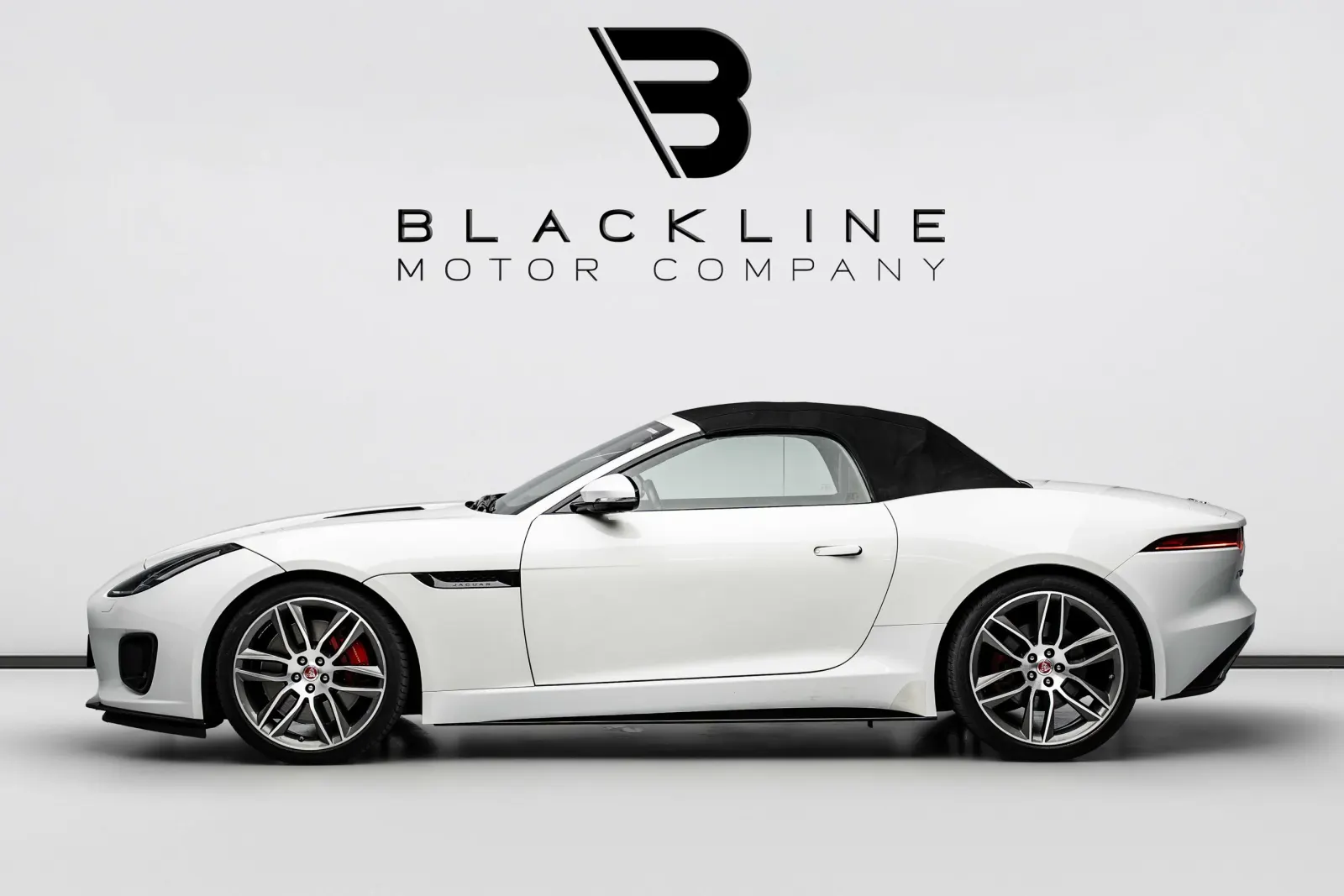 2018 Jaguar F-Type photo 6