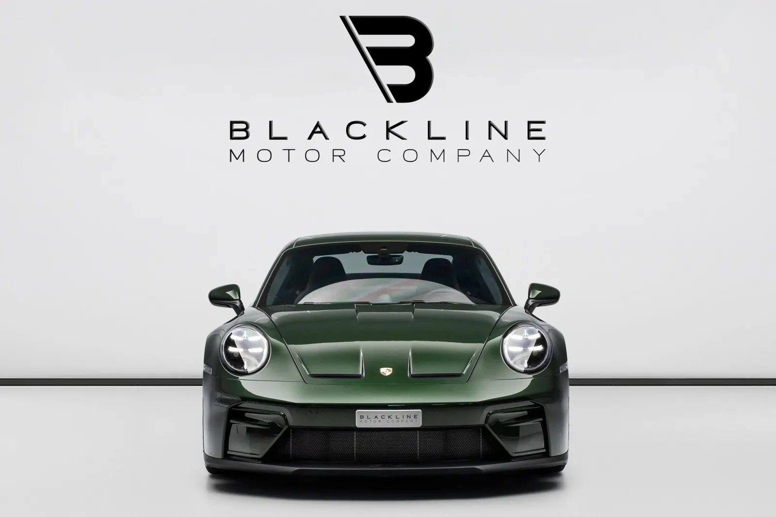 2026 Porsche GT3 Touring photo 3