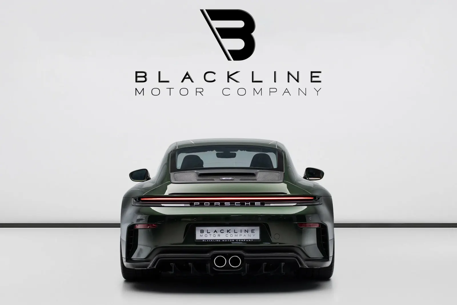 2026 Porsche GT3 Touring photo 4