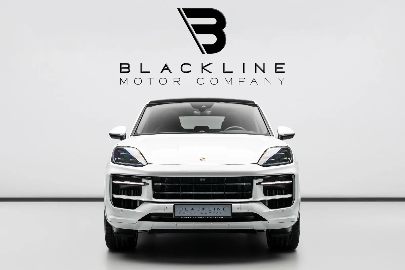 2025 Porsche Cayenne Coupe photo 3