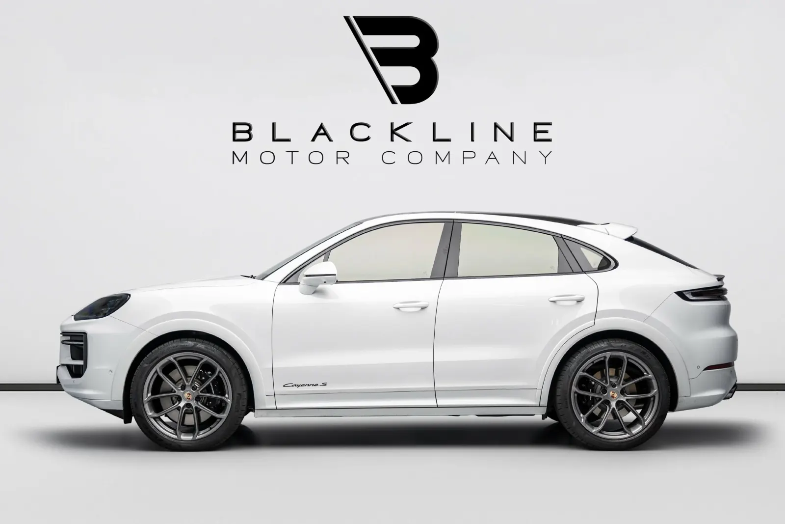 2025 Porsche Cayenne S Coupe photo 4