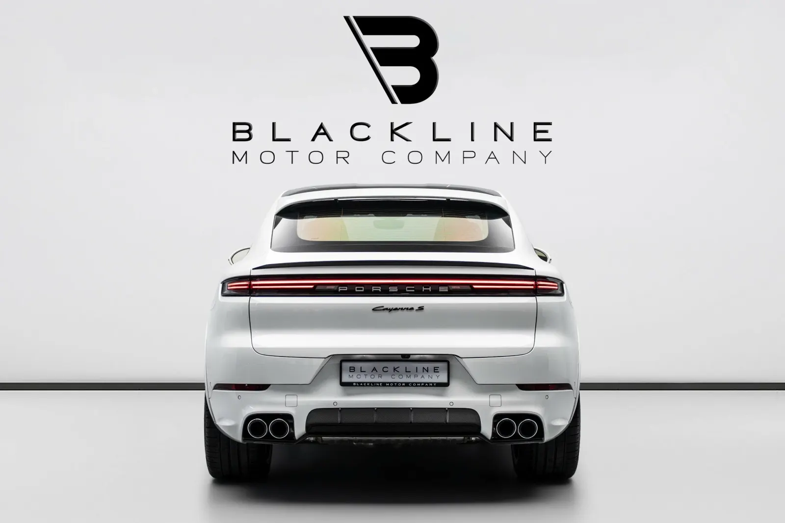 2025 Porsche Cayenne S Coupe photo 6