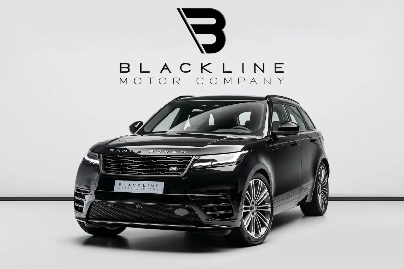 2026 Land Rover Range Rover Velar P250 R-Dynamic SE