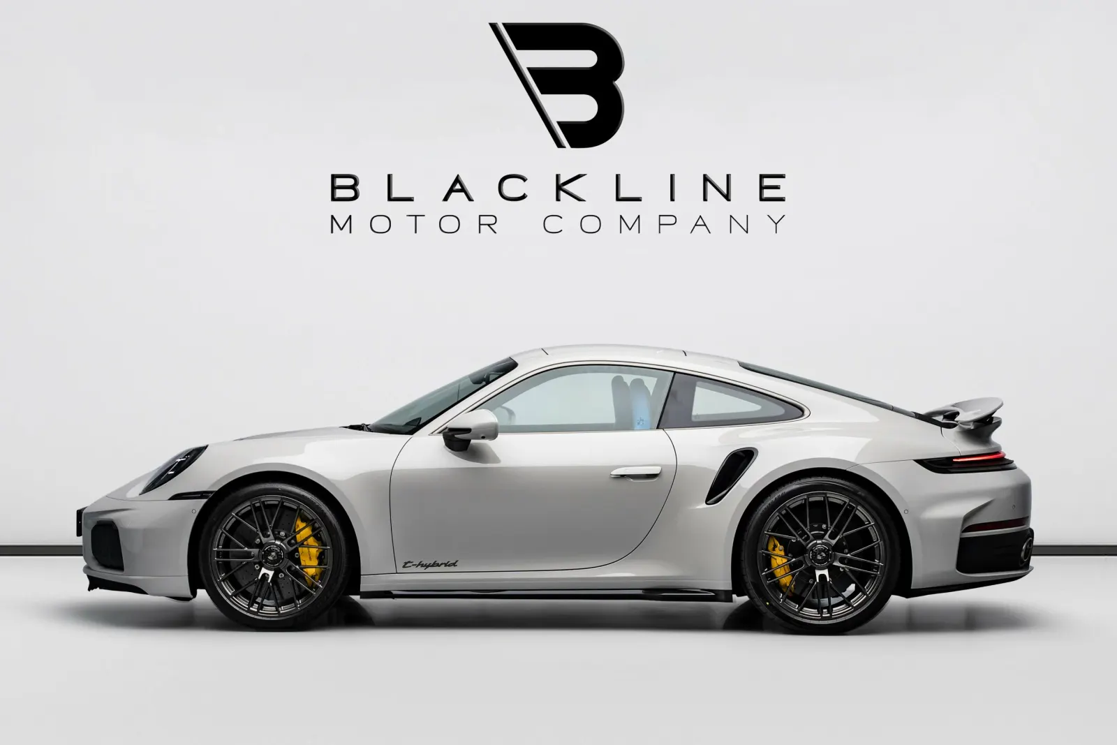 2026 Porsche 911 Turbo photo 4