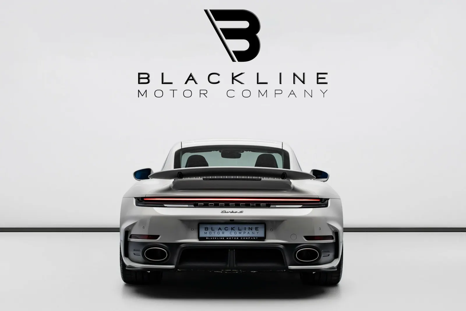 2026 Porsche 911 Turbo photo 6