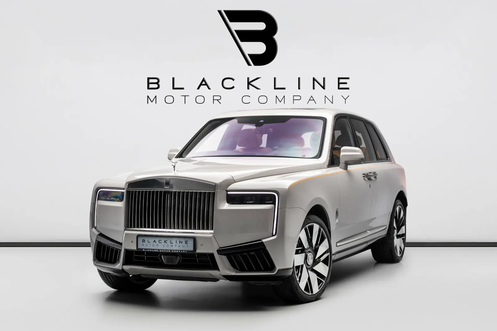 2025 Rolls-Royce Cullinan photo 2