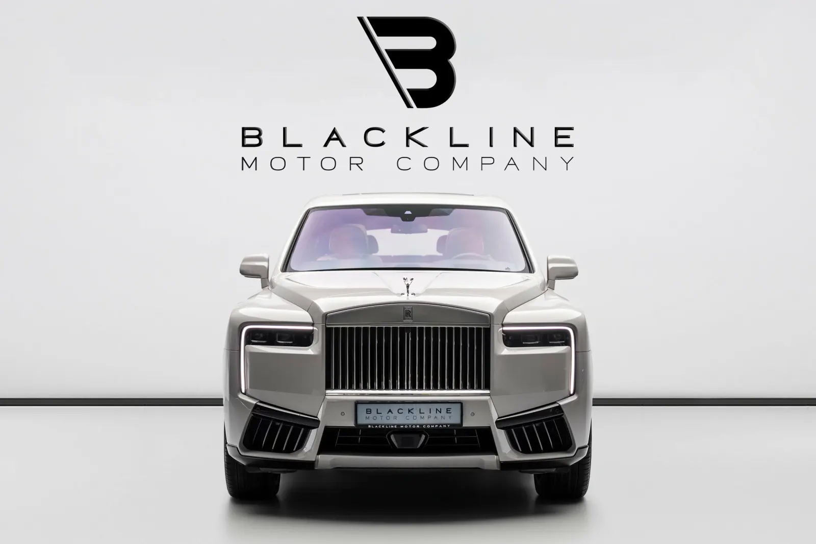 2025 Rolls-Royce Cullinan photo 3